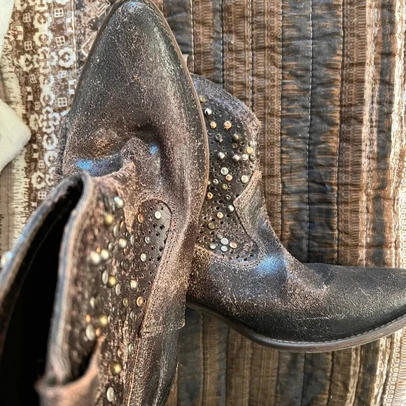 Western booties - Picture 2 of 3